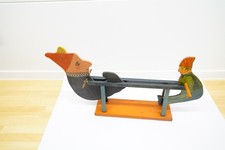 Sehr altes Holzspielzeug Wippe