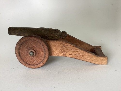 Alte holz modellkanone - alte, holz-modellkanone