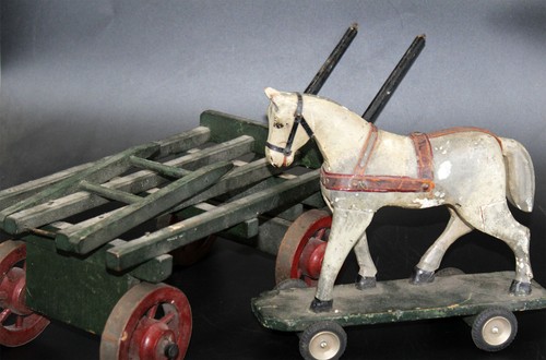 Altes holz pferd - pferd, vor